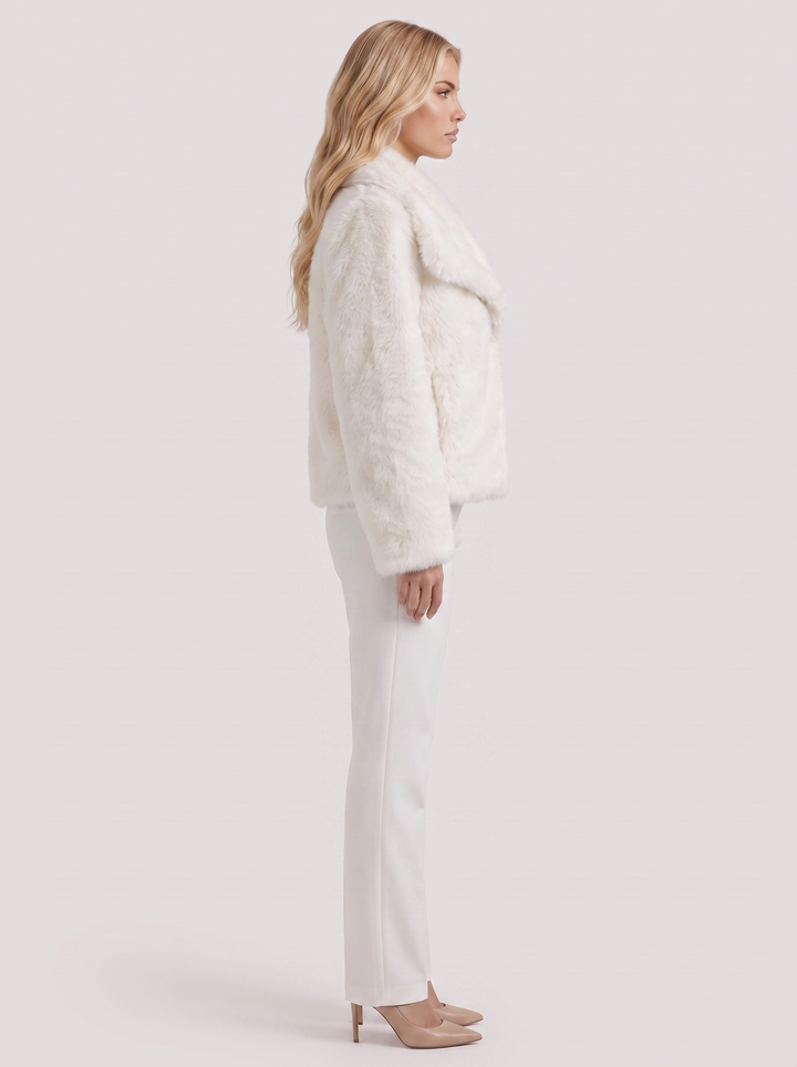 Amelie | Cosy Short Winter Faux Fur Coat