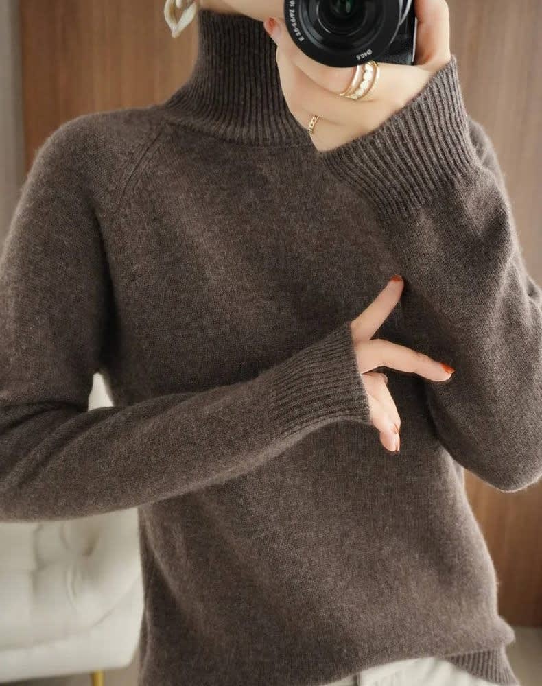 Bonnie | Cosy Ribbed Turtleneck Christmas Jumper for Women