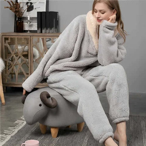 Clara | Classic Collared Long Sleeve Ladies Pyjamas Set