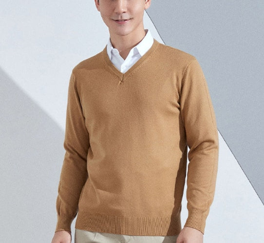 Elijah | Sophisticated Slim-Fit V-Neck Mens Jumper