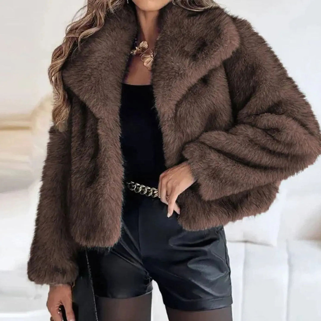 Elizabeth | Chic Cropped Faux Fur Coat with Wide Lapels