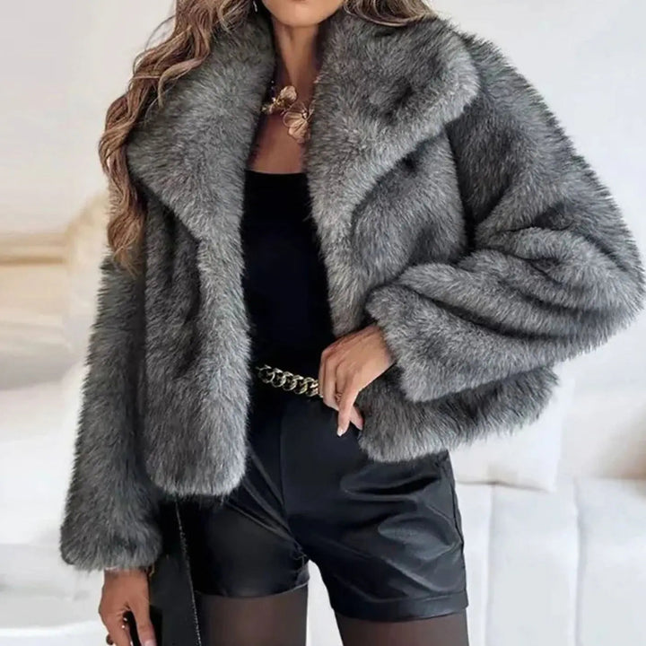 Elizabeth | Chic Cropped Faux Fur Coat with Wide Lapels