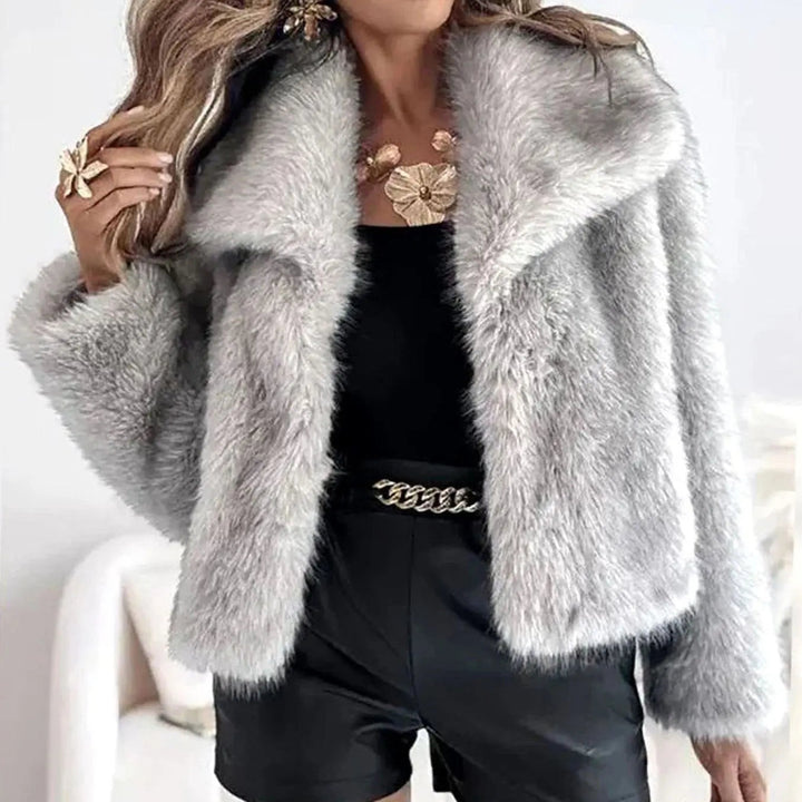 Elizabeth | Chic Cropped Faux Fur Coat with Wide Lapels