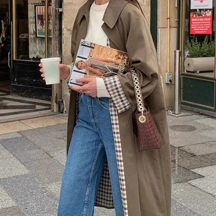 Hallie | Chic Long Coat in Oversized Checked Trench Style