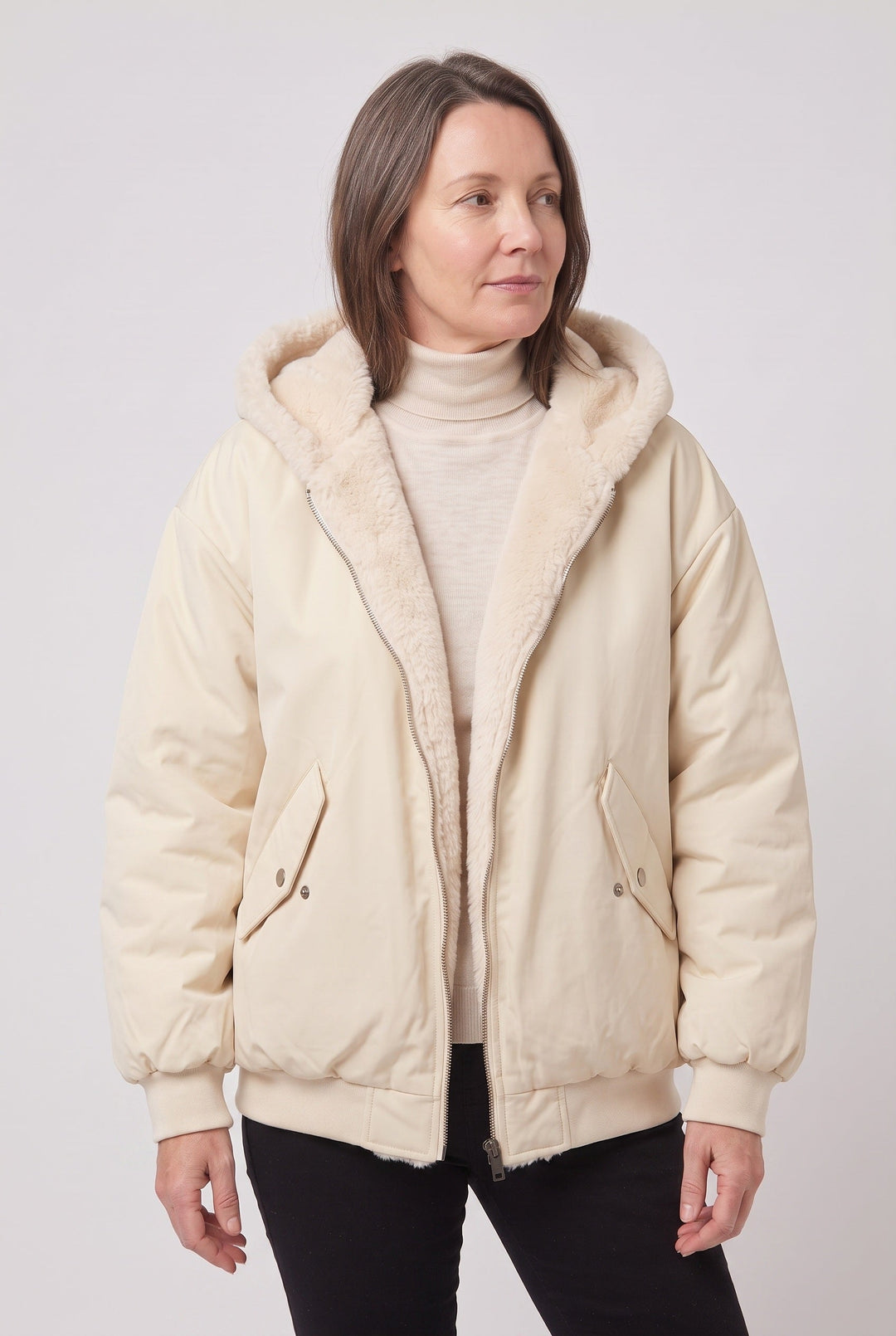 Mabel | Elegant Hooded Faux Fur Coat with Oversized Fit