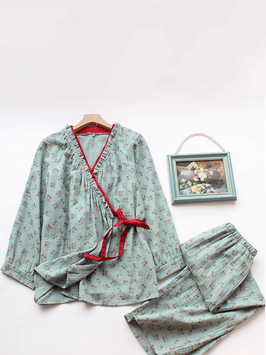 Mia | Plus Size Floral V-Neck Ladies Pyjamas