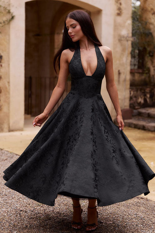 Raya | Cosy Textured Halter Neck Midi Christmas Dress